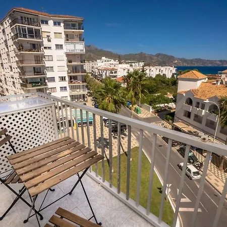 Delfin 5-8 Menyber アパート *